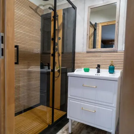 Nr 48 W Kaszubskiej Wenecji Na Gwizdówce W Załakowie Przy Lesie, Jeziorze