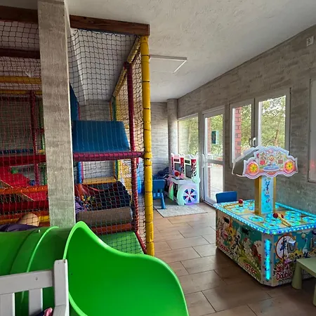 Feriehus Nr 48 W Kaszubskiej Wenecji Na Gwizdowce W Zalakowie Przy Lesie, Jeziorze Zalakowo