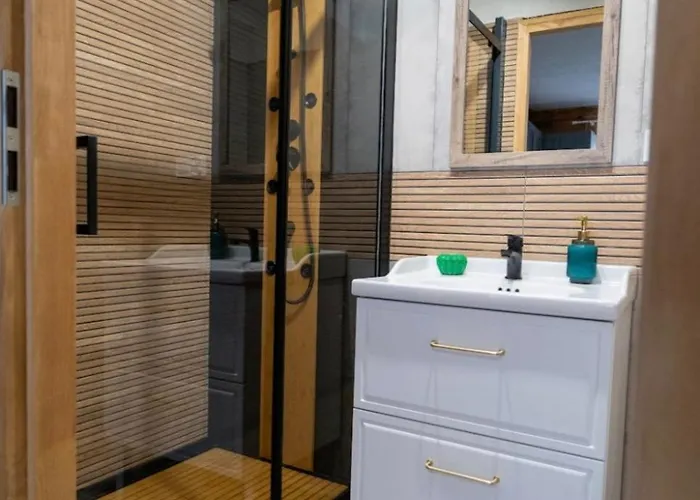 Nr 48 W Kaszubskiej Wenecji Na Gwizdowce W Zalakowie Przy Lesie, Jeziorze