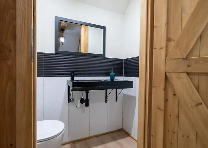 Nr 48 W Kaszubskiej Wenecji Na Gwizdowce W Zalakowie Przy Lesie, Jeziorze * Zalakowo