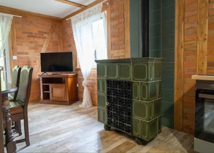 Nr 48 W Kaszubskiej Wenecji Na Gwizdowce W Zalakowie Przy Lesie, Jeziorze * Zalakowo